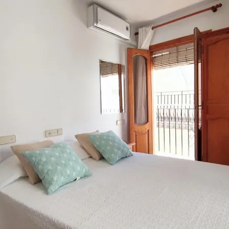 Сasa de vacaciones Casa Castell Alojamiento Turistico En El Casco Antiguo De *