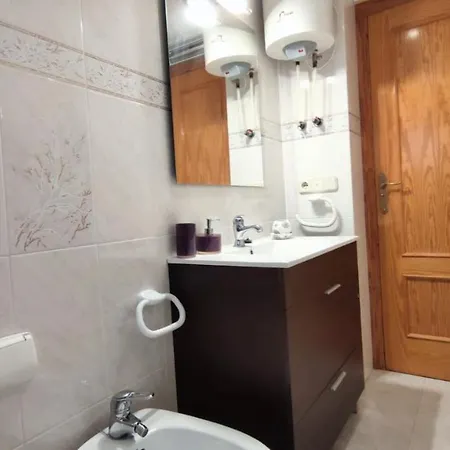 Casa Castell Alojamiento Turistico En El Casco Antiguo De Сasa de vacaciones *