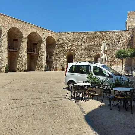 Casa Castell Alojamiento Turistico En El Casco Antiguo De Peñíscola