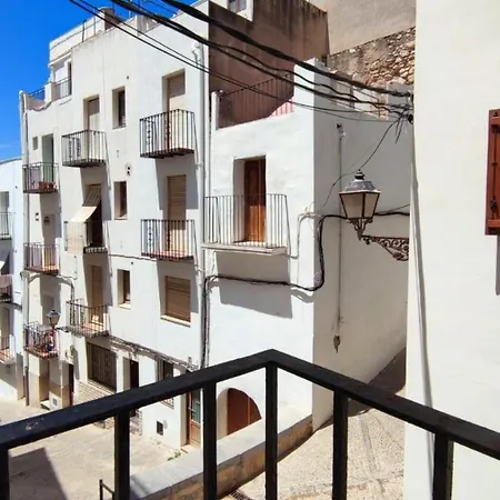 Сasa de vacaciones Casa Castell Alojamiento Turistico En El Casco Antiguo De *