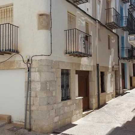 Casa Castell Alojamiento Turistico En El Casco Antiguo De * Peñíscola
